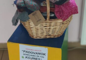 Gerumo akcija “Padovanok seneliams šiltas kojines”